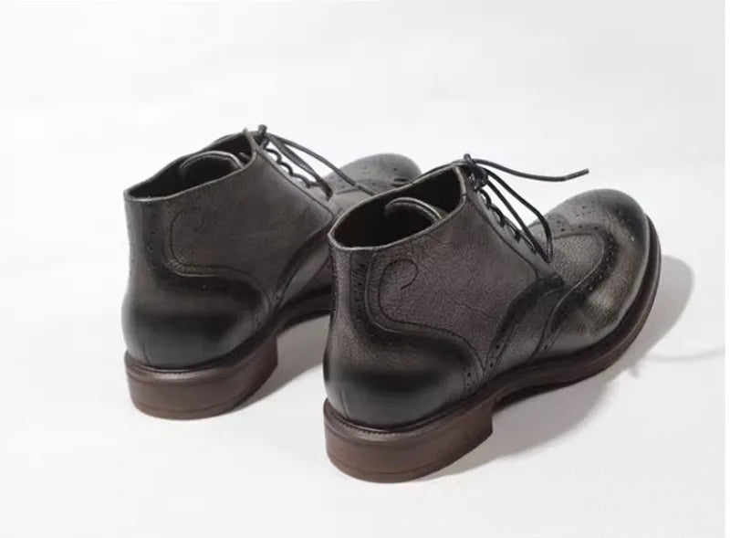 Casual Handmade Vintage Cowhide Genuine Leather Short Boots Men Carving Design High Top Cargo Shoes Men Lace Up Motorcycle Boots