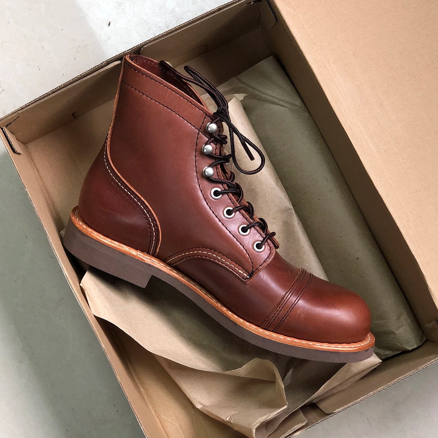 Durable Goodyear-Welted Stitchdown Rugged Style Work Boots Heritage Genuine Leather Moctoeboots Red For Men 1907 Shoes