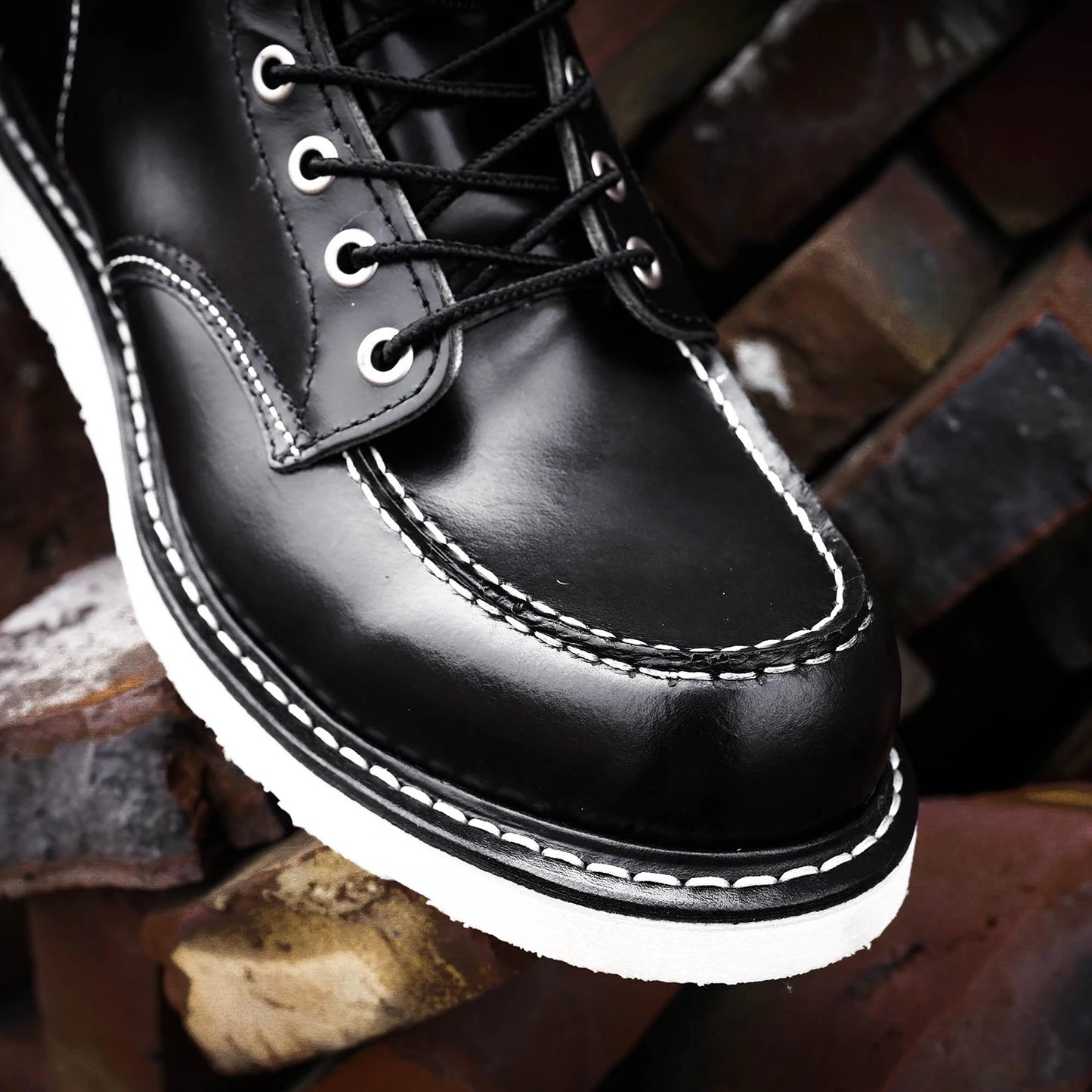 Durable Goodyear-Welted Stitchdown Rugged Style Work Boots Heritage Genuine Leather Moctoeboots Red For Men 1907 Shoes