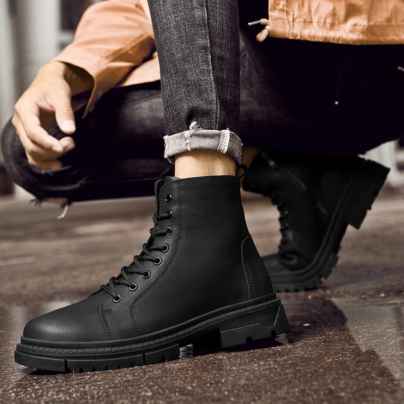 Men's Lace Up Walking Flat Bottom Short Boots Men's Chelsea Boots High-quality Brand Motorcycle Boots New High Top Casual Shoes