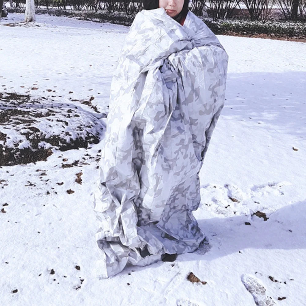 PE Emergency Sleeping Bag Camouflage Waterproof Survival Sleeping Bag 120x200cm 2 Person Outdoor Camping Bed with Storage Bag