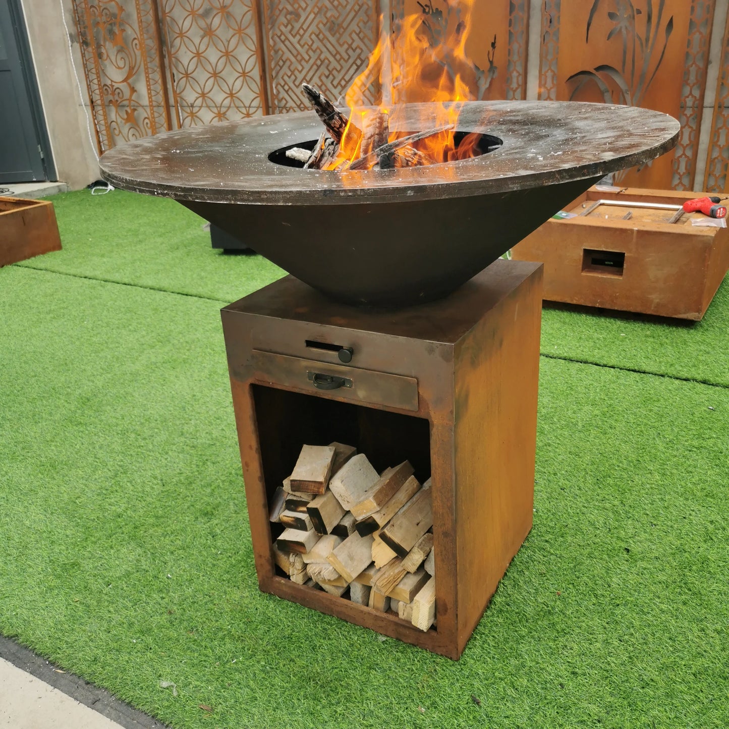 Commercial Corten Steel Outdoor BBQ Fire Pit Camping Charcoal BBQ Grill