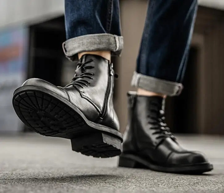 A047 New Men's Boots British High Calf Man Shoes Fashion Round Toe Ankle Boots Comfort Flats Shoes Leather Motorbike Shoe