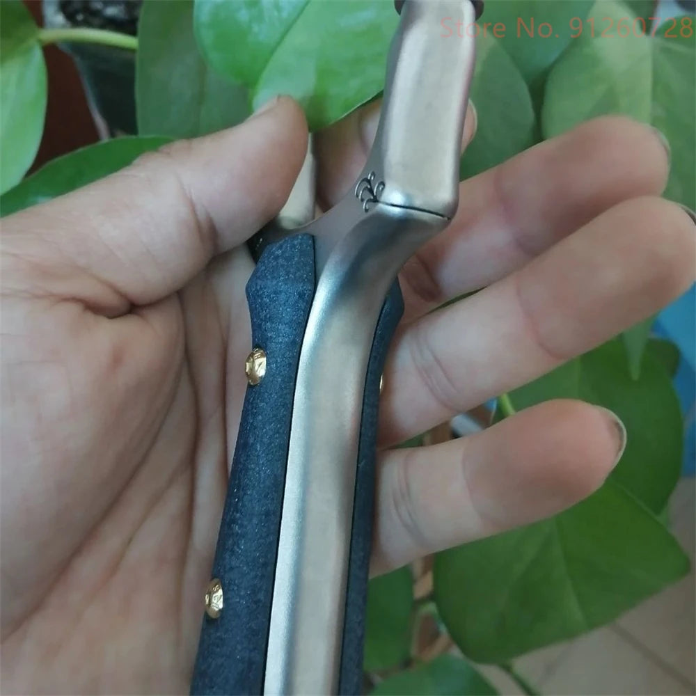 New Stainless Steel Hunt Slingshot Outdoor Shoot Powerful Catapult Anti-skid Handle Bow Head Is Hollow Pattern with Rubber Band