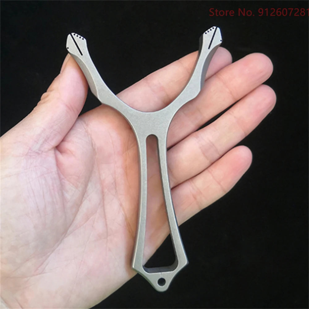 High-quality Outdoors Titanium Alloy Hunting Slingshot with Flat Rubber Band Shooting Tactical Game Equipment Catapult Toys Bow