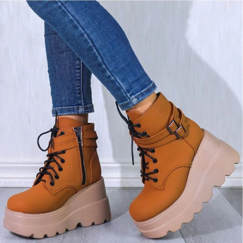 2025 Autumn/Winter New Large Sponge Cake Thick Bottom Colorful High Heels Buckle Strap Women's Short Boots