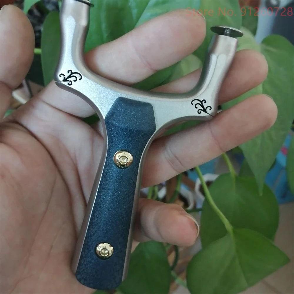 New Stainless Steel Hunt Slingshot Outdoor Shoot Powerful Catapult Anti-skid Handle Bow Head Is Hollow Pattern with Rubber Band