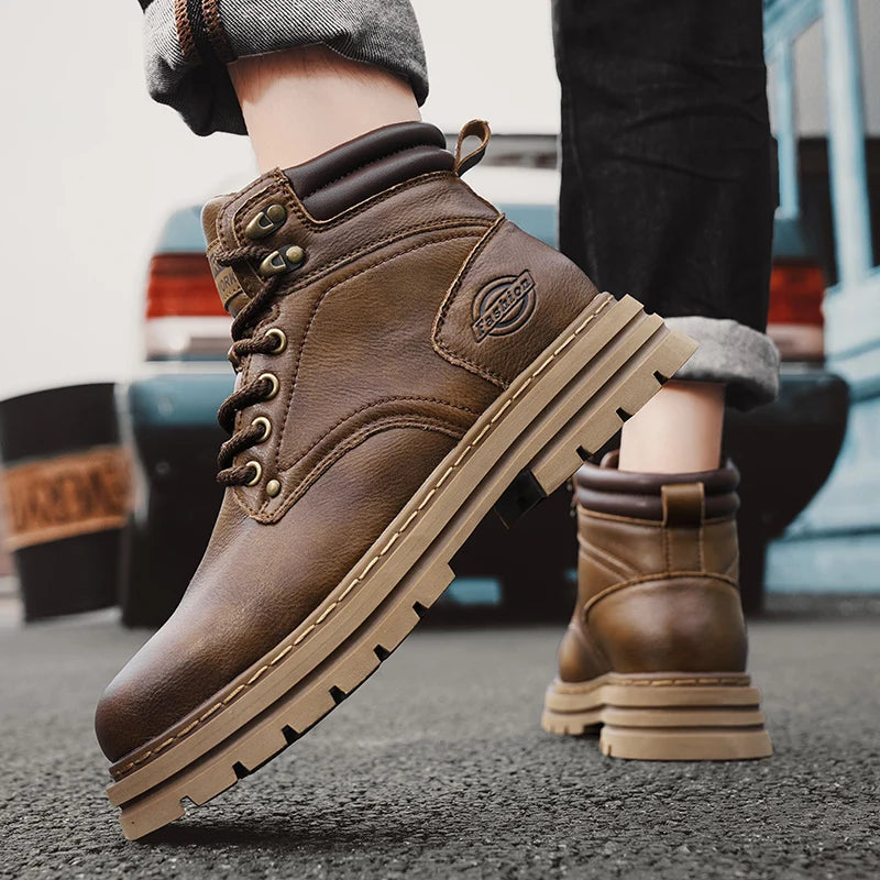 Autumn Winter Motorcycle Boots Handmade Vintage Mens Walking Shoes Casual Leather Ankle Boots Round Toe Lace-up Outdoor Footwear