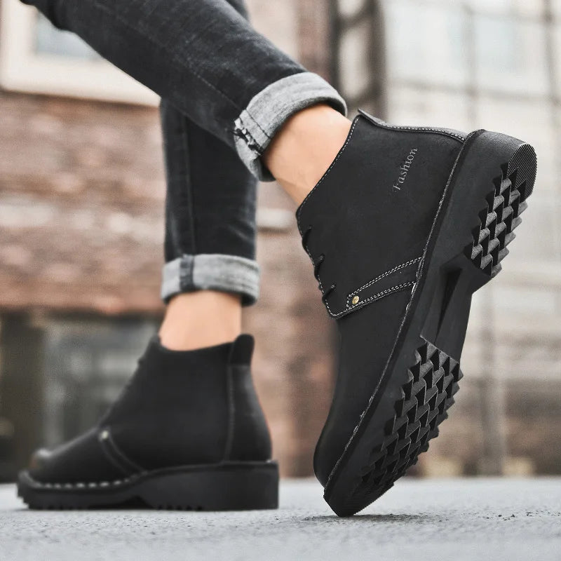 VIPOL Tooling Boots for Men Retro Leather Shoes Comfortable Platform Leisure Flats Classics Outdoor Leisure Men's Boot