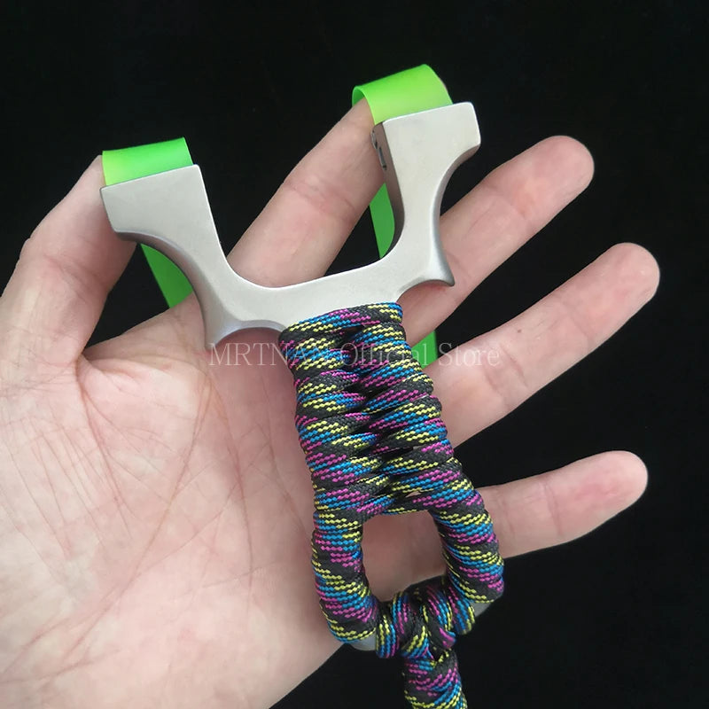 High-quality Titanium Alloy Slingshot with Rubber Band Professional Outdoor Sports Hunting Shooting Catapult Accessories