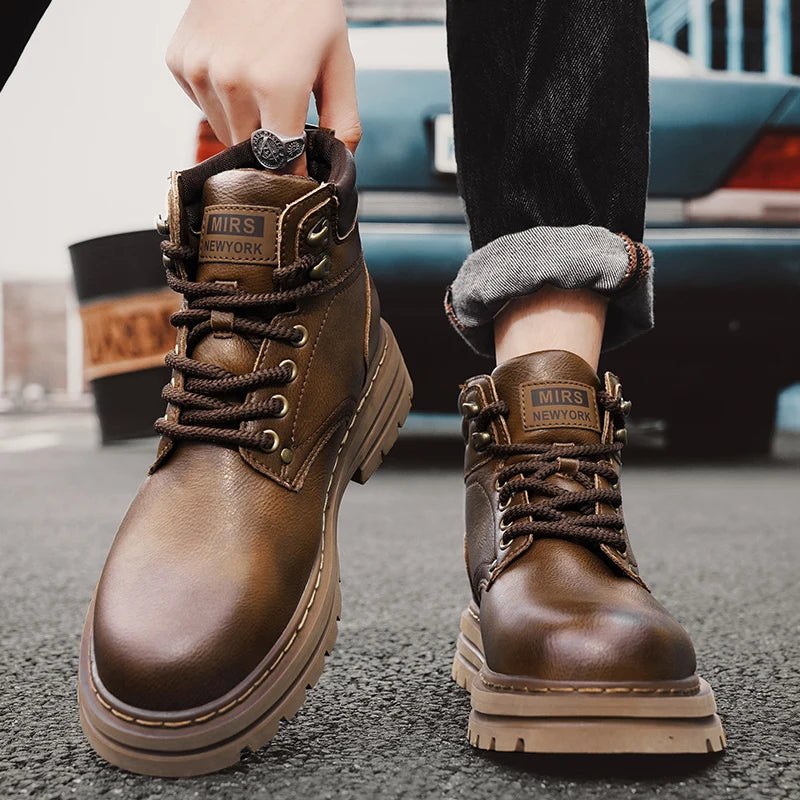 Autumn Winter Motorcycle Boots Handmade Vintage Mens Walking Shoes Casual Leather Ankle Boots Round Toe Lace-up Outdoor Footwear