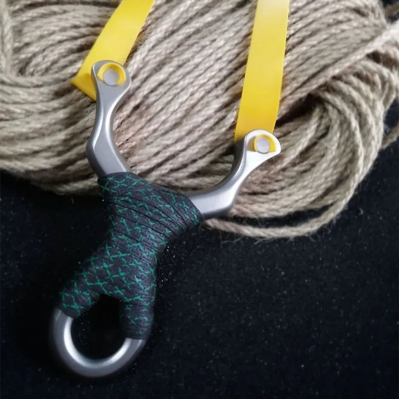 Hot 304 Stainless Steel Slingshot Flat Rubber Band Hunting Catapult Outdoor Shooting Competitive Professional Hunting Slingshot