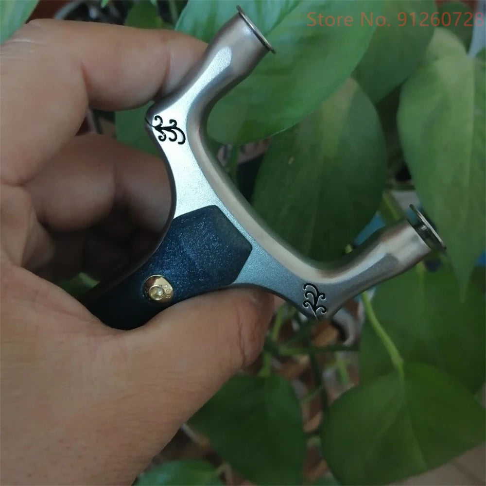New Stainless Steel Hunt Slingshot Outdoor Shoot Powerful Catapult Anti-skid Handle Bow Head Is Hollow Pattern with Rubber Band