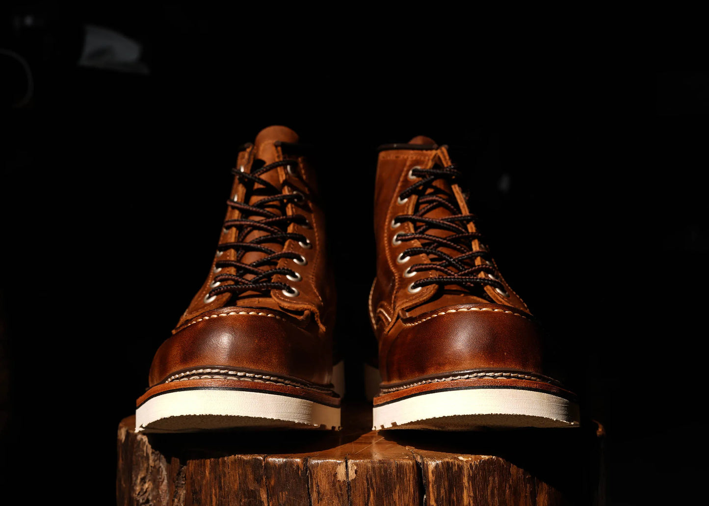 Durable Goodyear-Welted Stitchdown Rugged Style Work Boots Heritage Genuine Leather Moctoeboots Red For Men 1907 Shoes