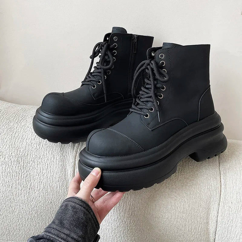 Black boots for men thick sole 7CM height increase high top motorcycle boots trendy and fashionable outdoor workwear shoes