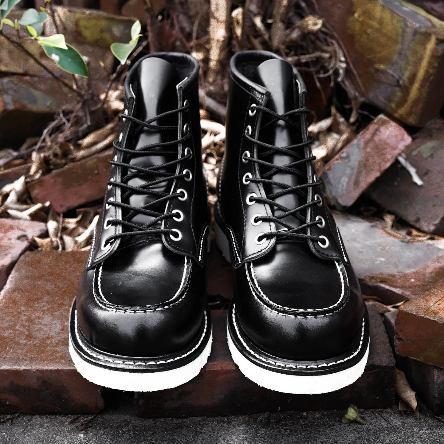 Durable Goodyear-Welted Stitchdown Rugged Style Work Boots Heritage Genuine Leather Moctoeboots Red For Men 1907 Shoes