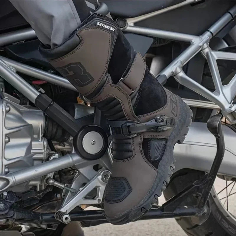 Motorcycle Boots Men Racing Shoes Motorcyclist Boots Off-road Anti-slip Four Seasons Cycling Protective Gear Motocross Boots