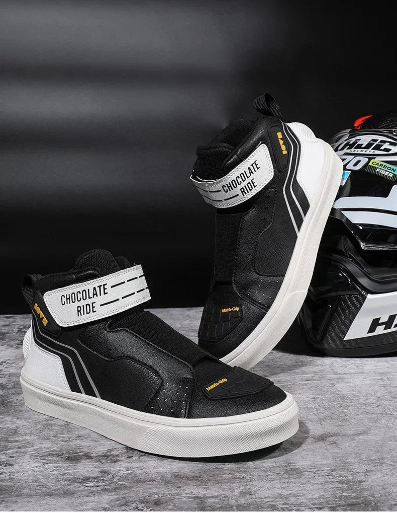 Motorcycle Riding Shoes Men Casual Style Anti-slip Moto Equipment Breathable Durable Comfortable Reflective Off-road Motorbike