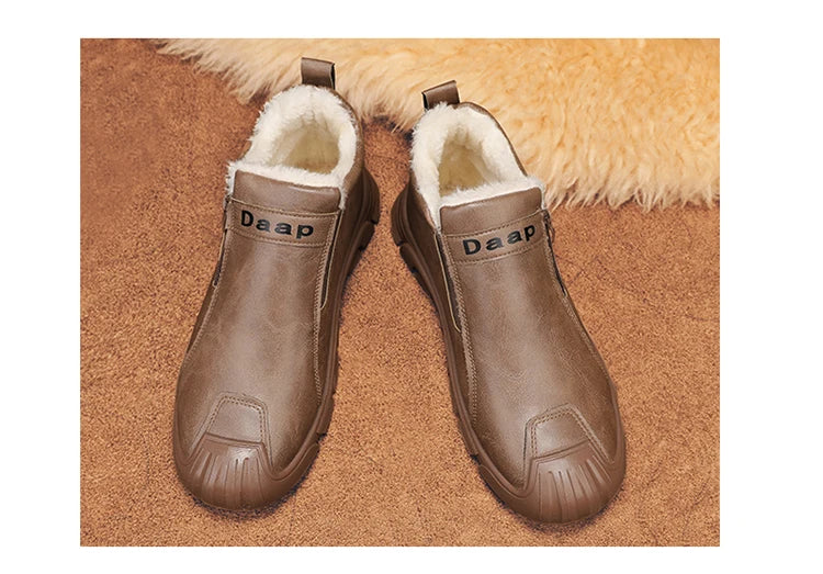 2025 High Top Men's Winter Shoes Comfortable Black Fluff Boots Men Warm Plush Leather Casual Sneakers Men Work Motorcycle Boots