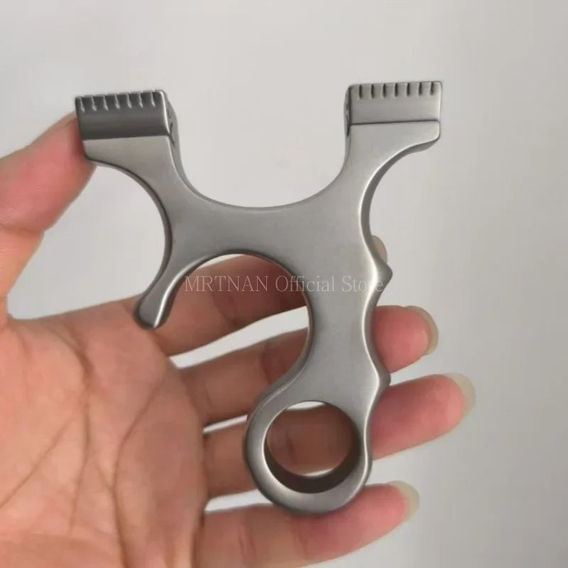 High Quality Hunting Shooting Titanium Alloy Slingshot with Flat Rubber Band Catapult Outdoor Sports Accessories
