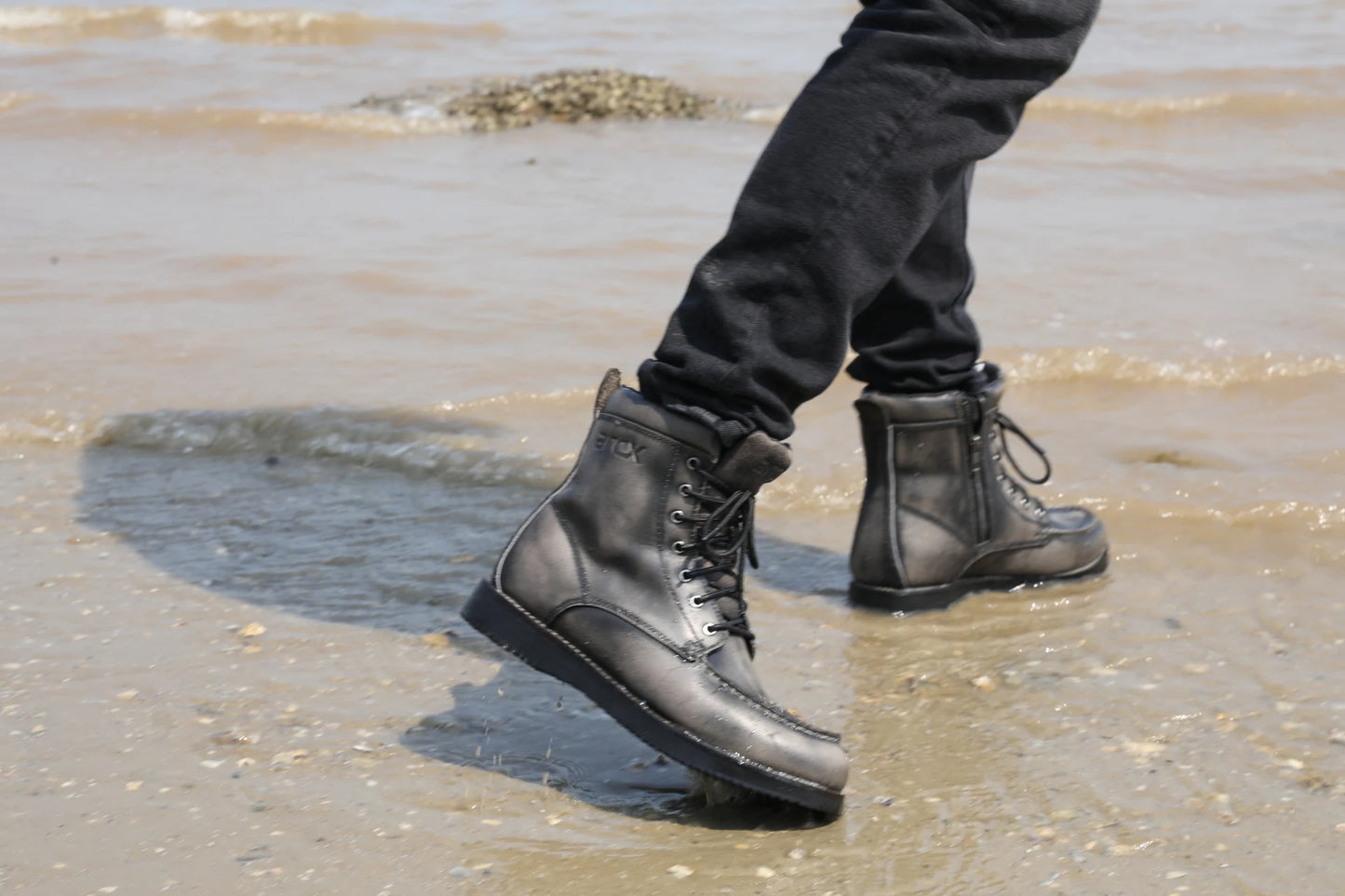 ARCX Men's Vintage Black Genuine Leather Motorcycle Racing Boots, Retro Style Riding Footwear for Men, Durable Cowhide Car Shoe