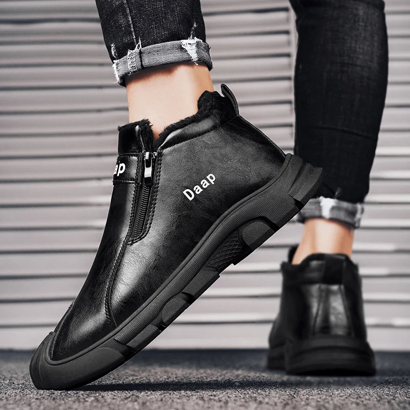 2025 High Top Men's Winter Shoes Comfortable Black Fluff Boots Men Warm Plush Leather Casual Sneakers Men Work Motorcycle Boots