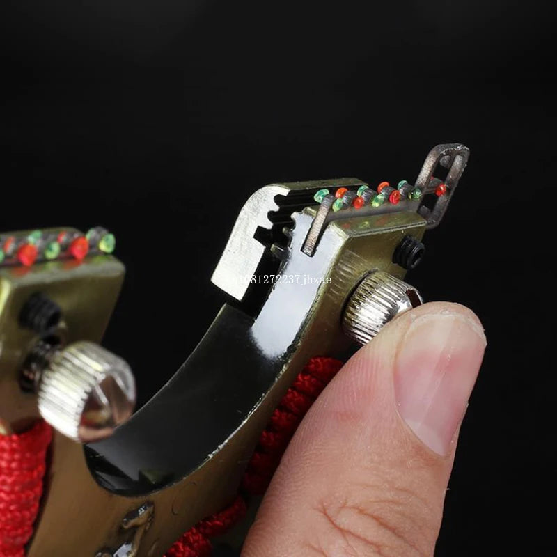 Laser Slingshot Novice Aid Aiming Aluminium Slingshot Rubber Band Hunting Catapult with Strong Magnetic Grip