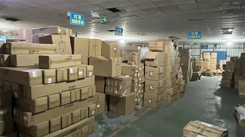 LED Solar Light Outdoor Garden Column Lamps Post Lights Waterproof Fence Gate Cap Lighting Lantern Head Fixture Patio Decoration