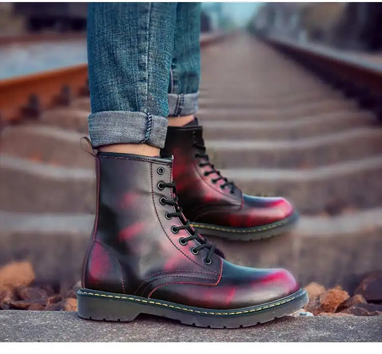 Fashion Men's Boots British Style High Top Casual Sneakers Men Luxury Designer Work Shoes Outdoor Anti slip Motorcycle Boots Mal
