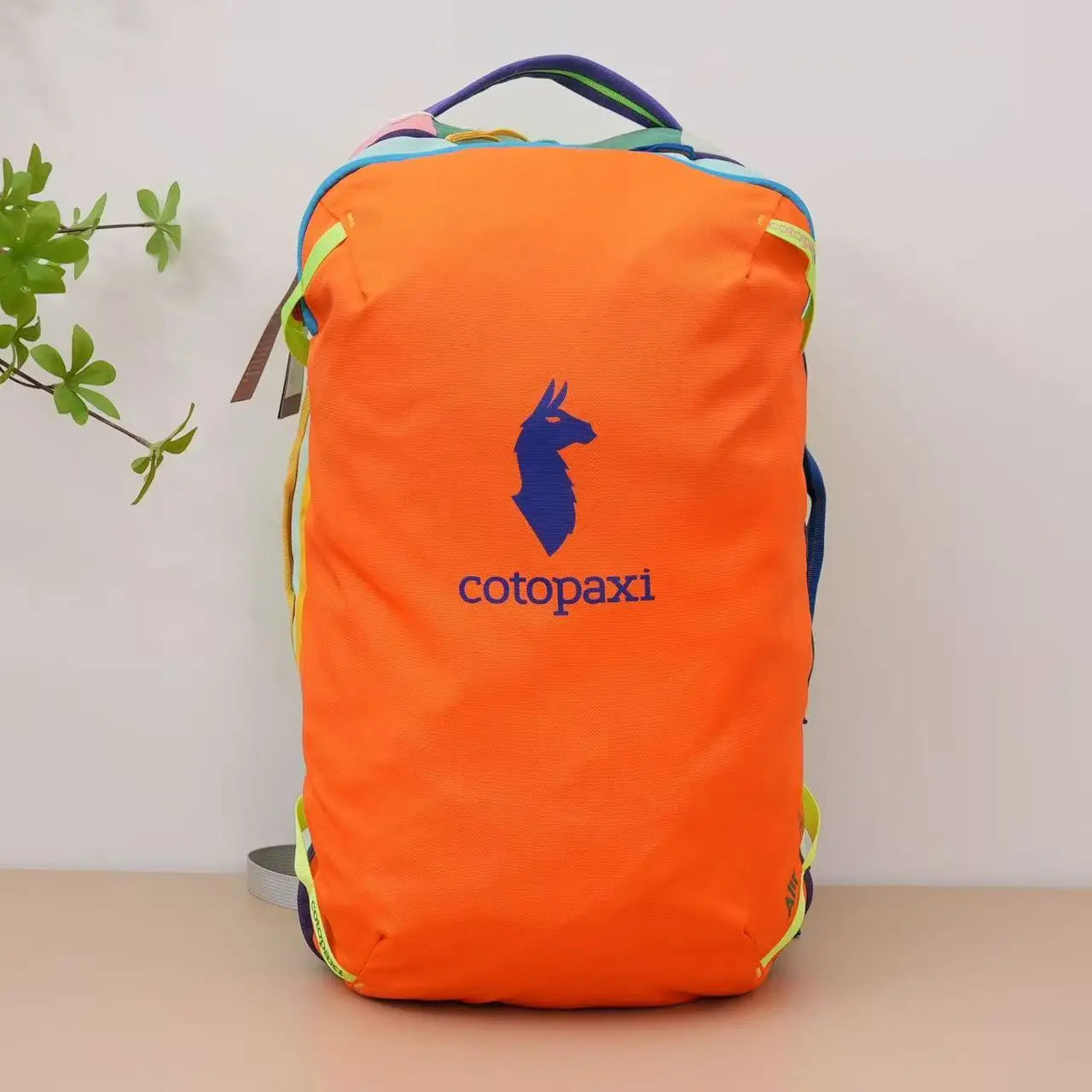 24L Alpaca 28L Hiking Backpack, Lightweight Travel Daypack for Trekking, Large Capacity Dopamine Sports Rucksack for Men & Women