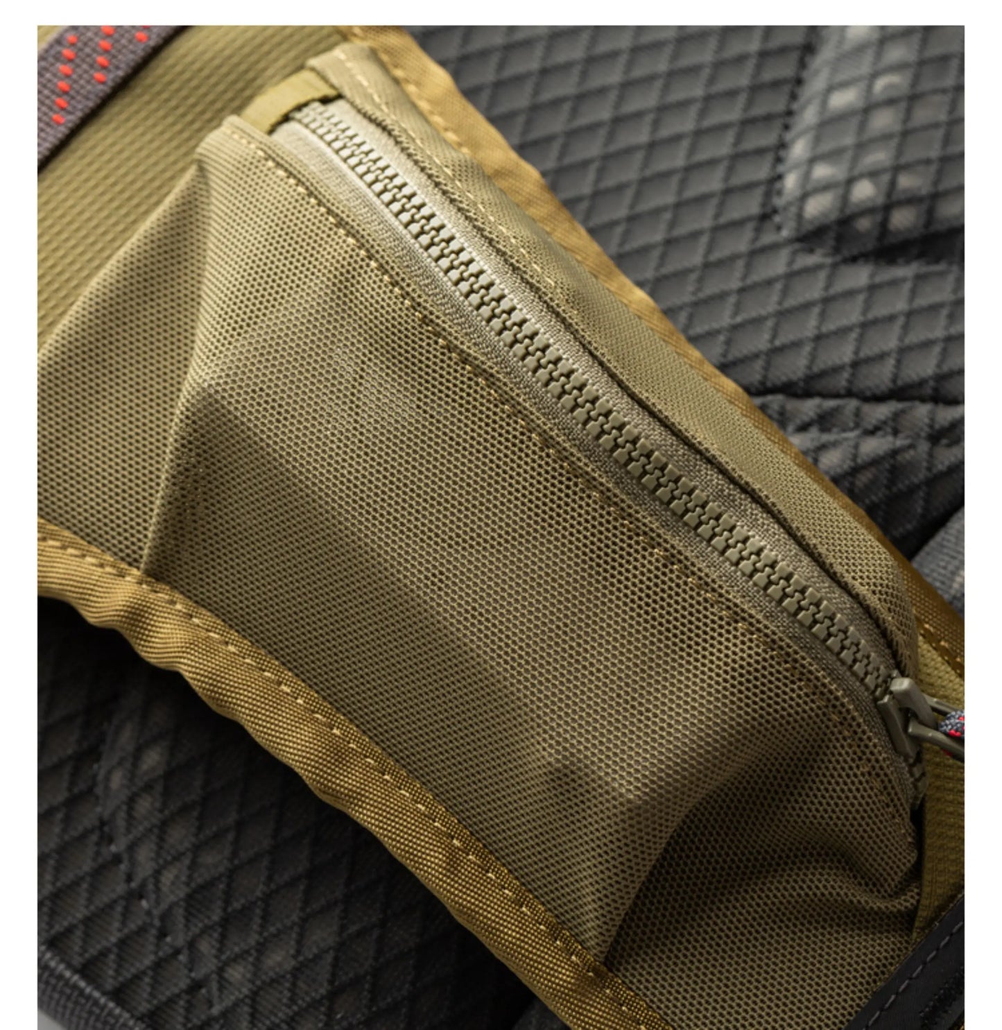 26L hiking backpack, outdoor commuting travel laptop backpack