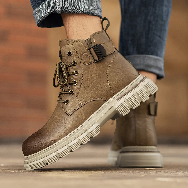 Outdoor Leather Ankle Boots Fashion Lace Up Motorcycle Boots Non-Slip Male Comfortable Botas 2025 New Arrival Men High Top Shoes