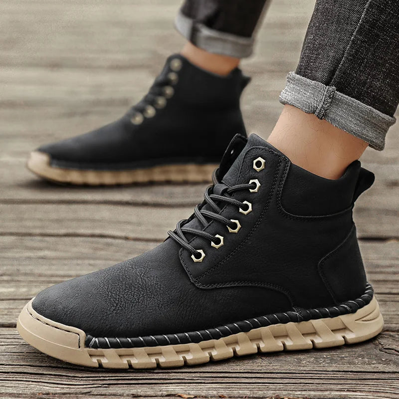 Lace-Up Men's High Top Shoes Classic Winter Men Ankle Boots Version Casual Motorcycle Boots Male Winter Plush Snow Leather Botas
