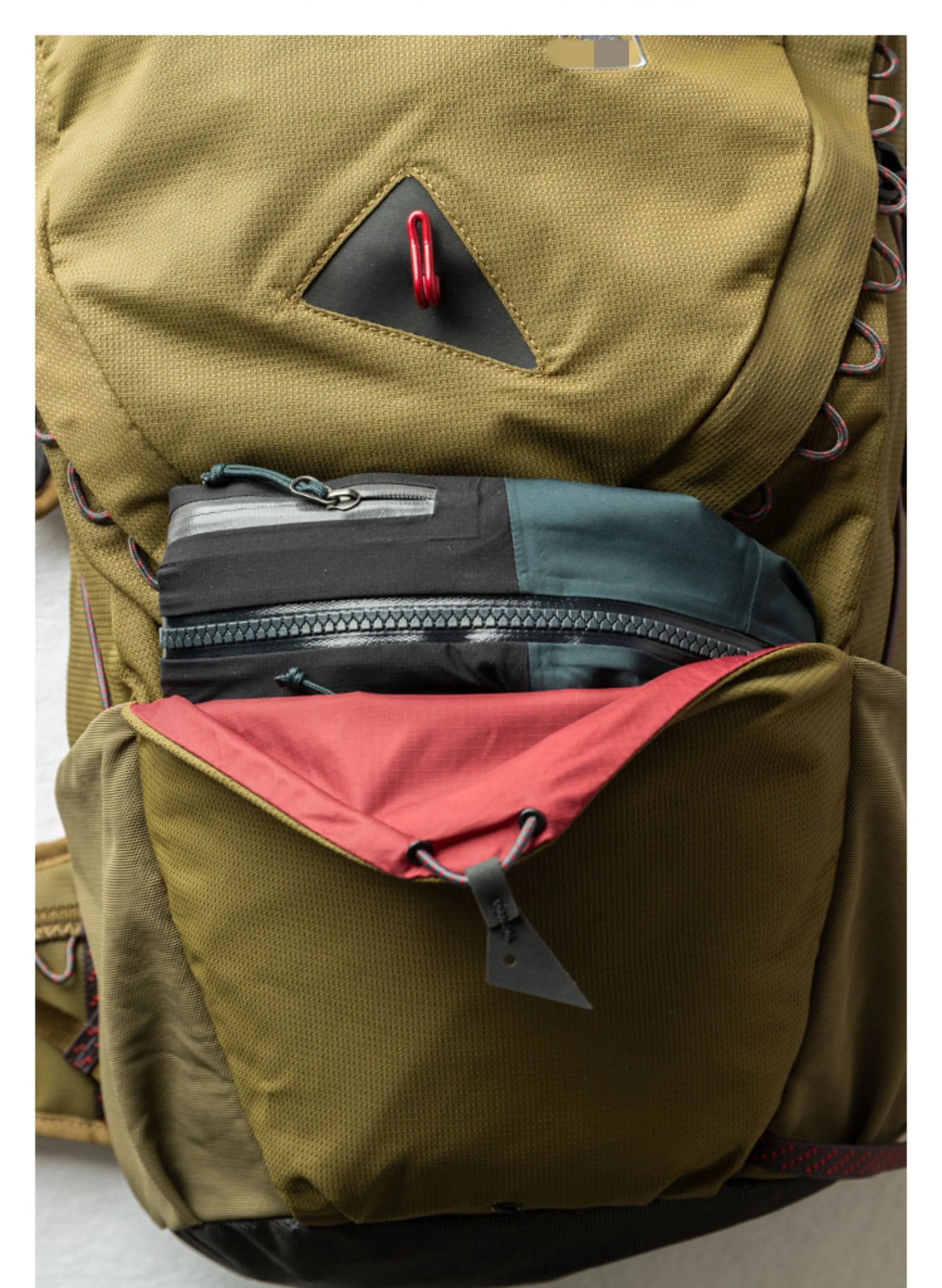 26L hiking backpack, outdoor commuting travel laptop backpack