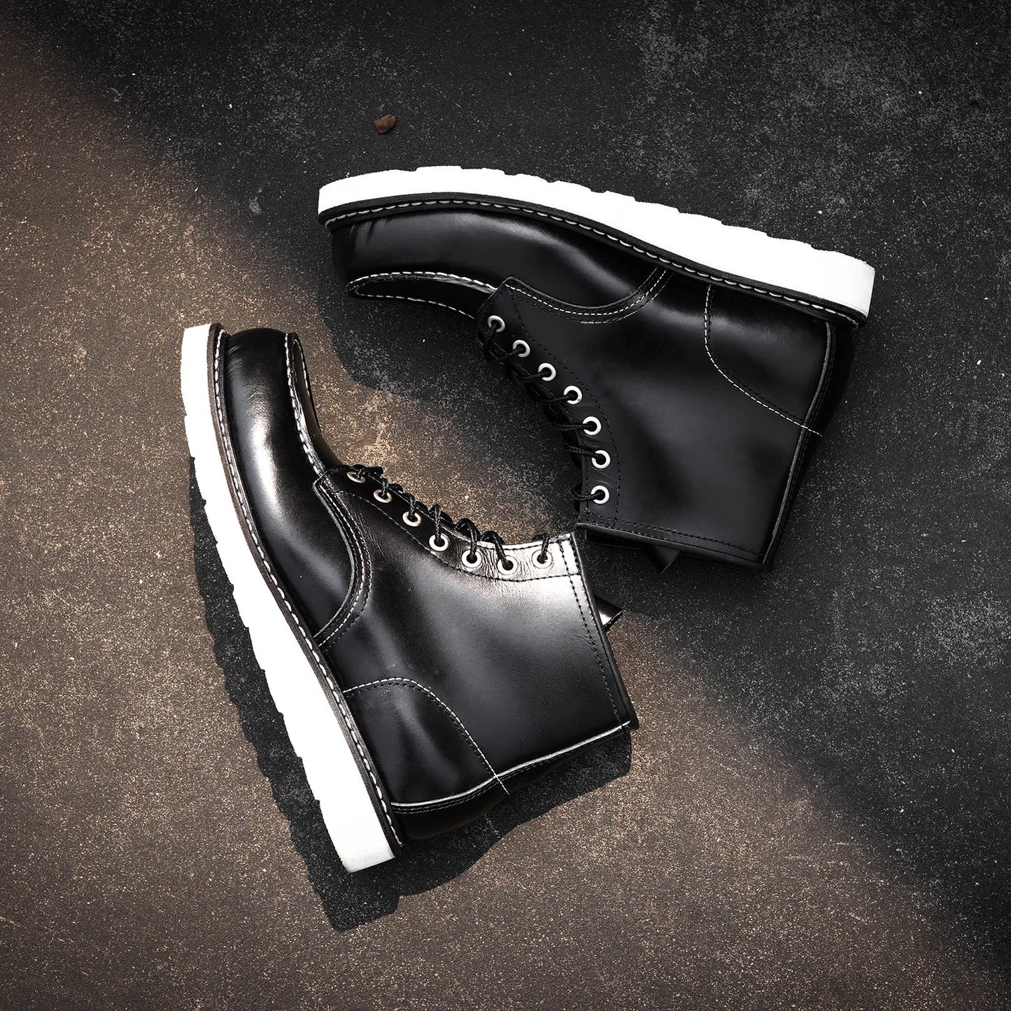 Durable Goodyear-Welted Stitchdown Rugged Style Work Boots Heritage Genuine Leather Moctoeboots Red For Men 1907 Shoes