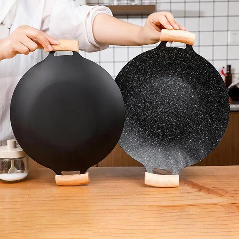 BBQ Grill Pan Non Stick Cast Iron Baking Pan Frying Pan with Wooden Handle Griddle Grill Pan Camping Stove Plate outdoor cooking