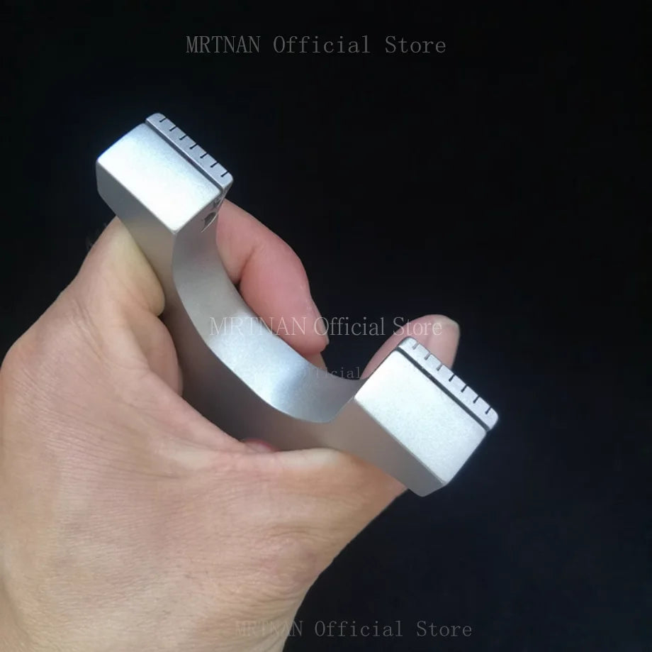 Slingshot Titanium Alloy High Quality Shooting Slingshot Hunting Flat Rubber Band Catapult Outdoor Sports Accessories