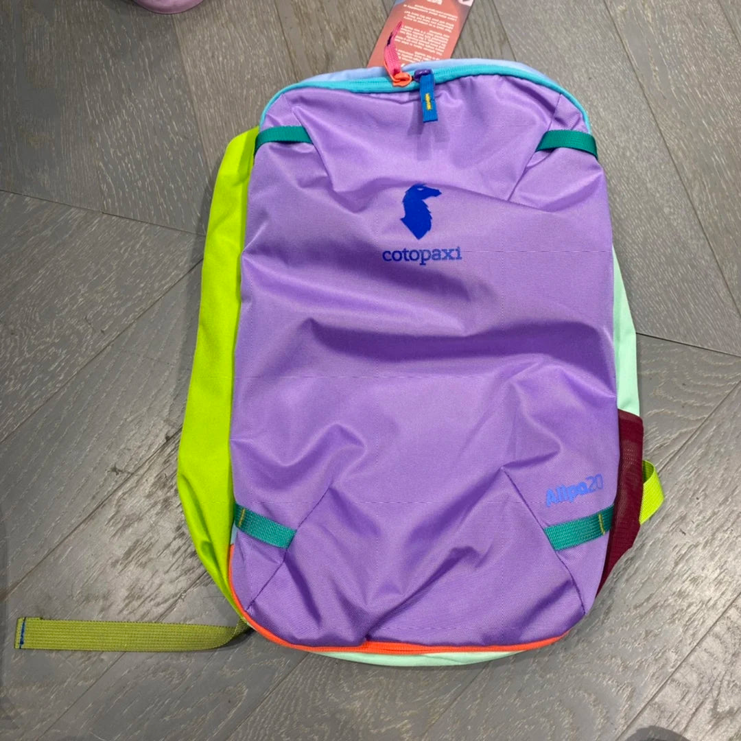 28L Unisex Outdoor Camping Backpack – Stylish Korean-Inspired Couple Hiking Bag for Travel, Sports & Leisure