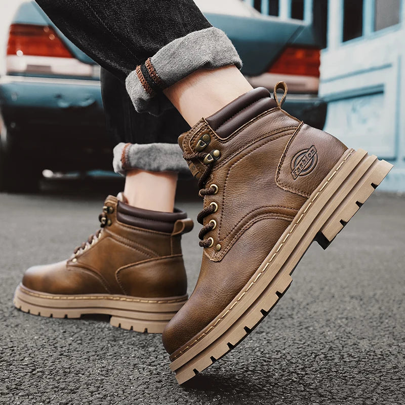 Autumn Winter Motorcycle Boots Handmade Vintage Mens Walking Shoes Casual Leather Ankle Boots Round Toe Lace-up Outdoor Footwear