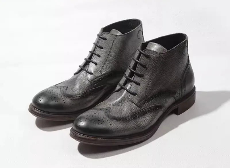 Casual Handmade Vintage Cowhide Genuine Leather Short Boots Men Carving Design High Top Cargo Shoes Men Lace Up Motorcycle Boots