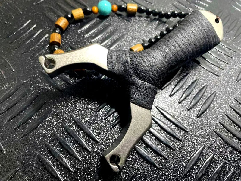 Professional Slingshot Stainless Steel Hunting Slingshots High Quality Catapult Shooting Hunting Sling Shot with Rubber Band
