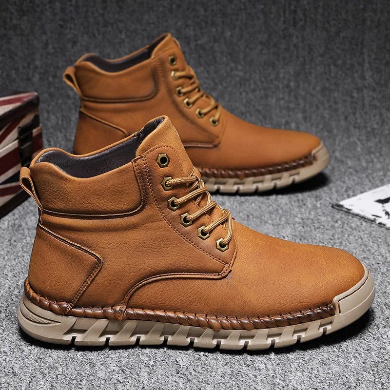Lace-Up Men's High Top Shoes Classic Winter Men Ankle Boots Version Casual Motorcycle Boots Male Winter Plush Snow Leather Botas