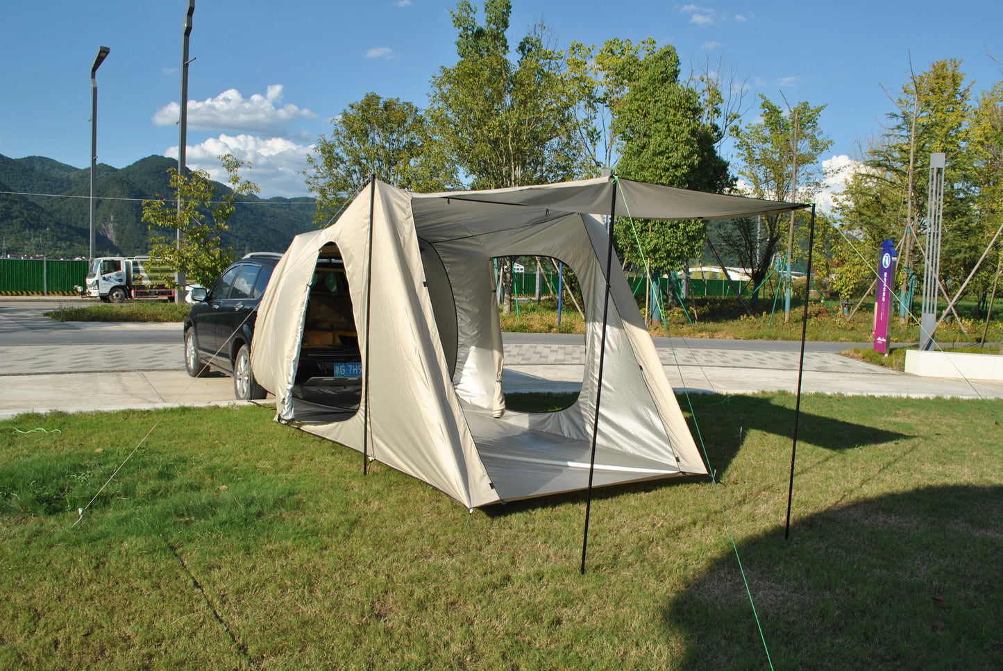 camping tent big space with rainfly, hatch back camping tent for 5 person, tailgate camping tent for suv with 4 poles, car tent