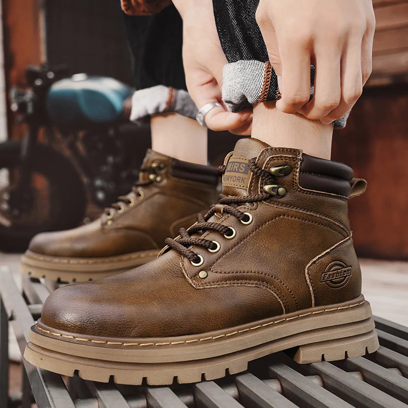 Autumn Winter Motorcycle Boots Handmade Vintage Mens Walking Shoes Casual Leather Ankle Boots Round Toe Lace-up Outdoor Footwear
