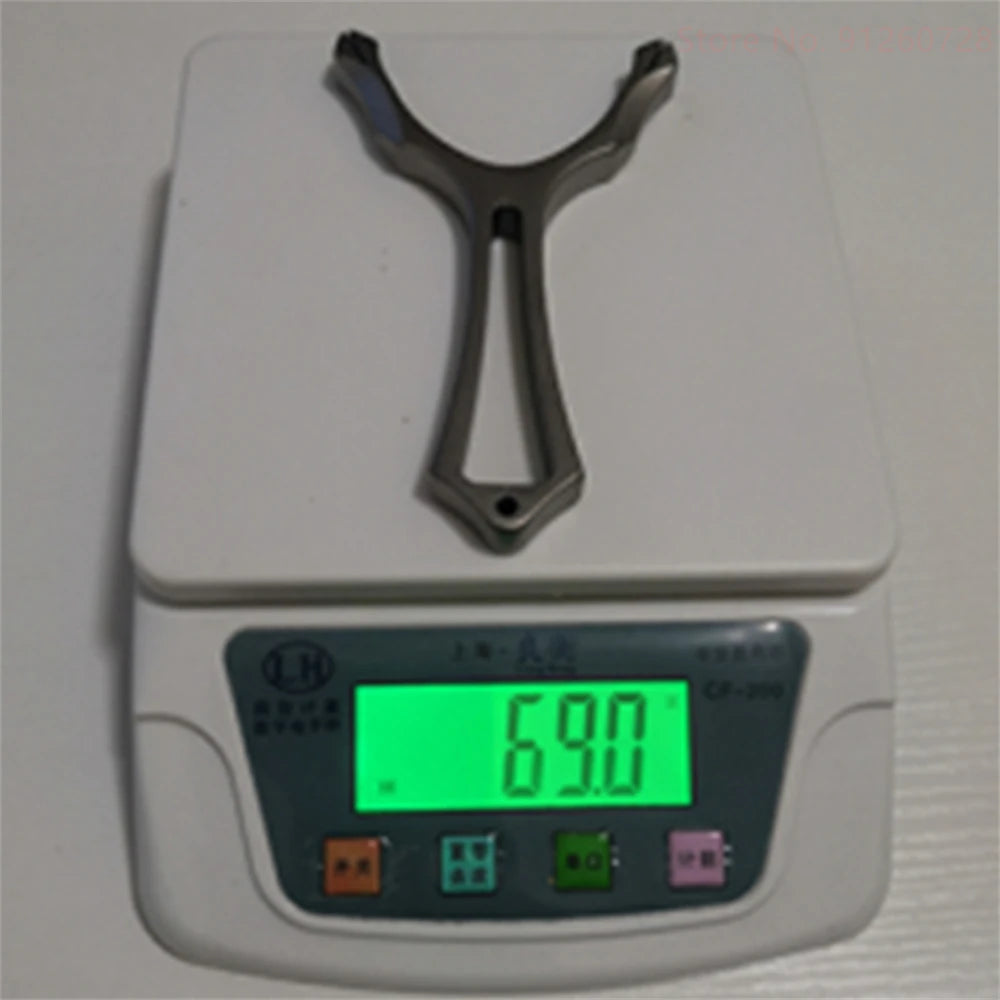 High-quality Outdoors Titanium Alloy Hunting Slingshot with Flat Rubber Band Shooting Tactical Game Equipment Catapult Toys Bow