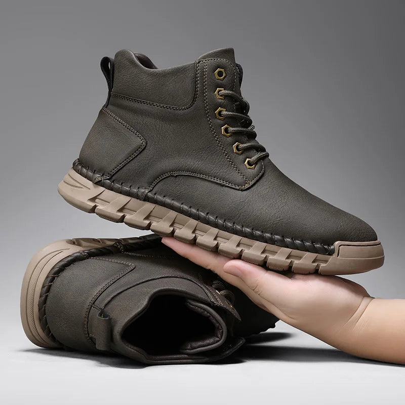 Lace-Up Men's High Top Shoes Classic Winter Men Ankle Boots Version Casual Motorcycle Boots Male Winter Plush Snow Leather Botas