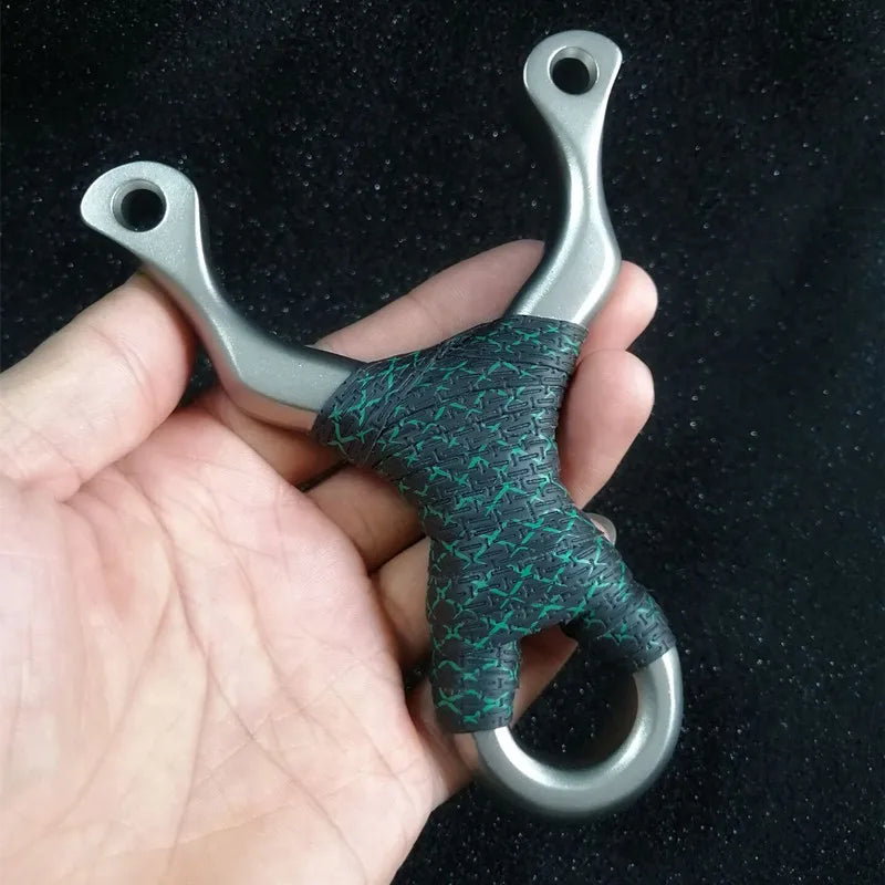 Hot 304 Stainless Steel Slingshot Flat Rubber Band Hunting Catapult Outdoor Shooting Competitive Professional Hunting Slingshot