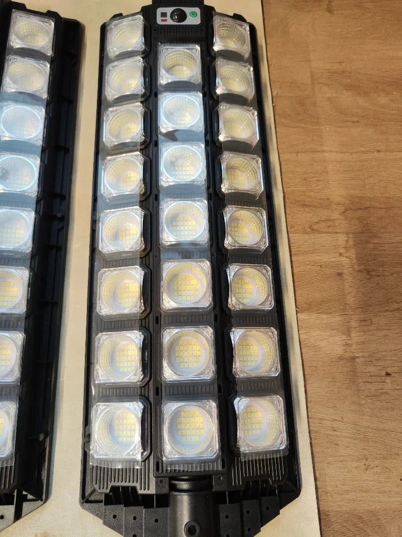 Newest Solar Street Lights Motion Sensor LED Solar Flood Light Dusk To Dawn Outdoor IP66 Waterproof LED Security Lamp for Yard