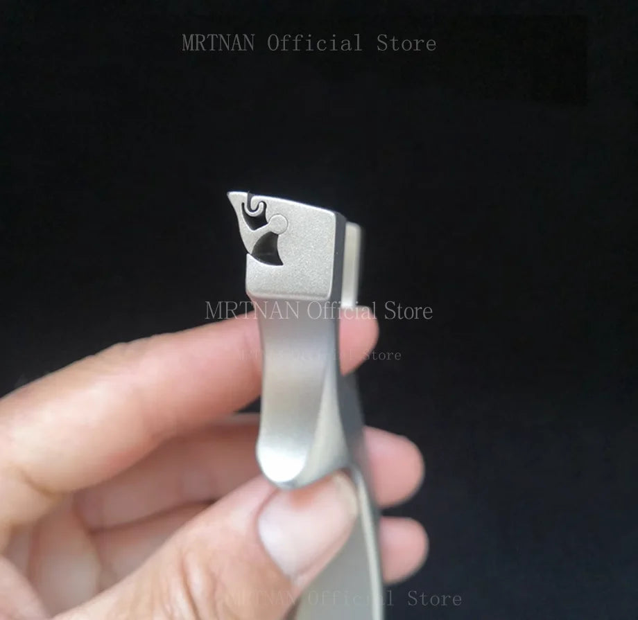 Slingshot Titanium Alloy High Quality Shooting Slingshot Hunting Flat Rubber Band Catapult Outdoor Sports Accessories