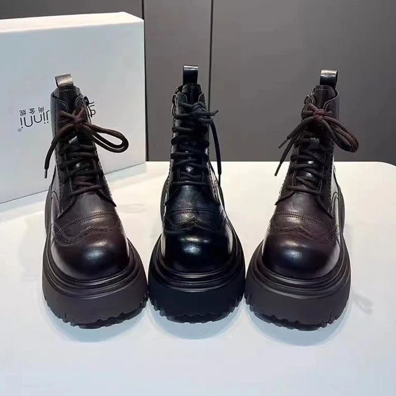 Boots Woman 2025 Trend Female Shoes Winter New British platform Lace up zipper ankle boots Plush Flat Heel Motorcycle boots